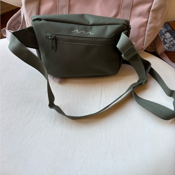 Red Bull x GOT BAG Limited Edition Crossbody Bag - Picture 4 of 4